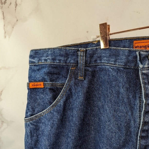 Wrangler Jeans Mens 42X34 FR Fire Resistant Riggs Workwear Medium Wash - Picture 2 of 11